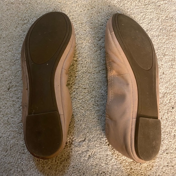 Size 8 nude lucky brand ballet flats - Picture 2 of 2